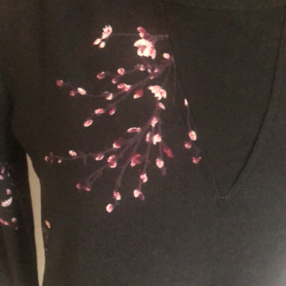 Ladies Dynamite 3/4 sleeve top - size medium - Picture 3 of 10